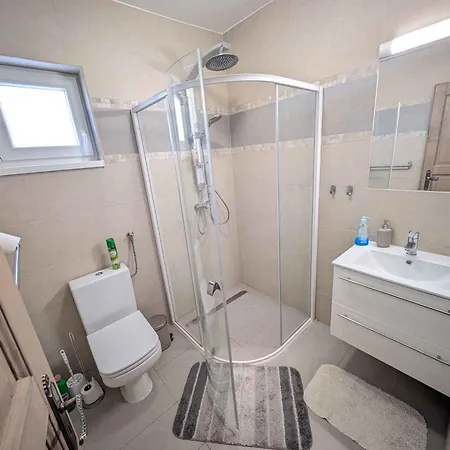 Apartman In 48126